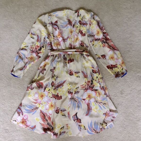 Diane Von Furstenberg 100% Silk Floral Draped Dress Tie Waist Belt Dress Size 6 - Picture 6 of 6